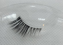 Load image into Gallery viewer, ENDLESS HALF LASHES