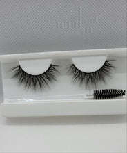 Load image into Gallery viewer, GLAM LASHES
