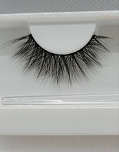 Load image into Gallery viewer, GLAM LASHES