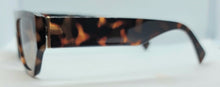 Load image into Gallery viewer, ANIMAL PRINT SHADES
