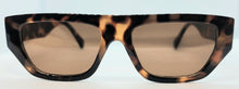 Load image into Gallery viewer, ANIMAL PRINT SHADES
