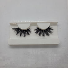 Load image into Gallery viewer, MALIBU LASHES

