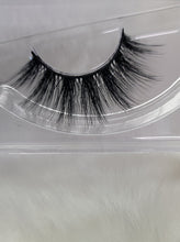 Load image into Gallery viewer, SYLVIA LASHES
